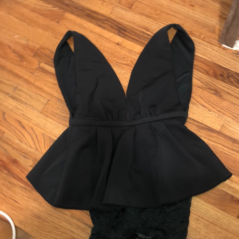 Green plunge blouse NWOT